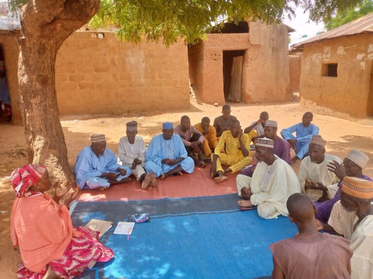 Farida with Com members